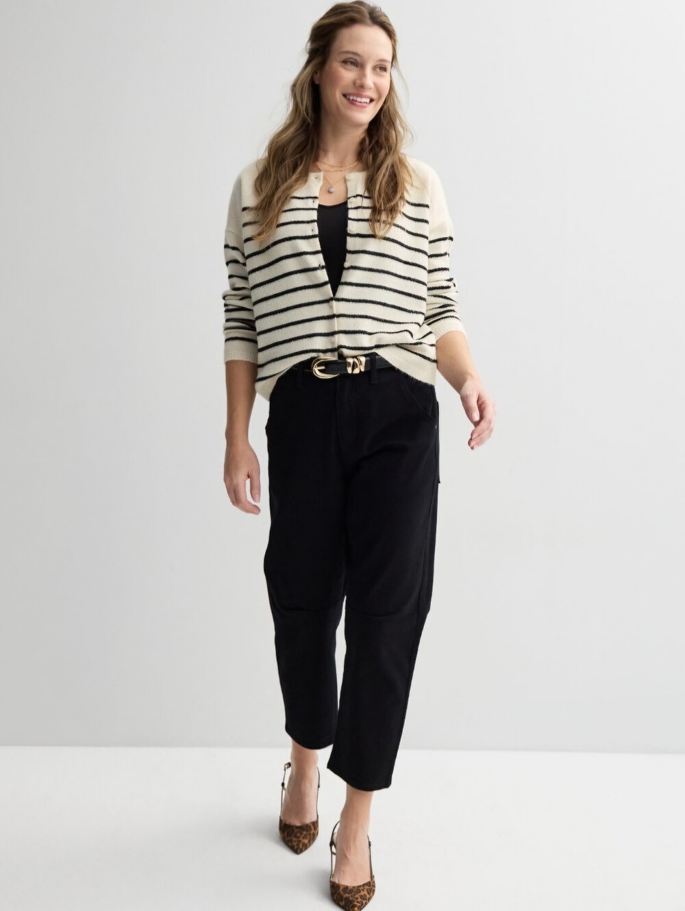 Farmers Market Black Cropped Tapered Jeans | Size 16 - NWT